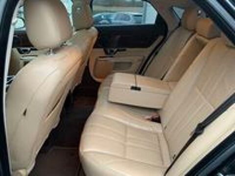 XJ V6 3.0 - 275 Diesel Luxe Premium Empattement Court A 2015 occasion 59310 Auchy-lez-Orchies