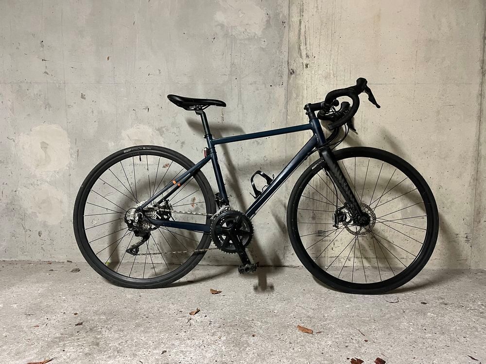 V&eacute;lo route RC Triban 520 - Bon &eacute;tat g&eacute;n&eacute;ral (pneu AR crev&eacute;) Vélos