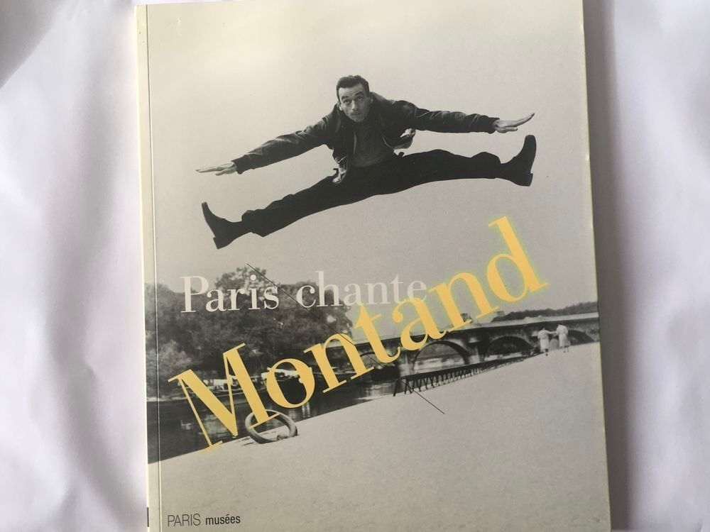 Paris chante MONTAND Livres et BD