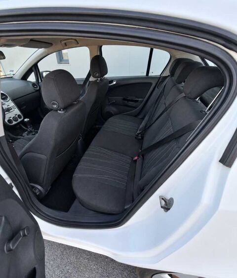 Opel corsa D 1.3 CDTi 75 cv