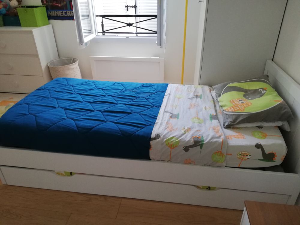 Lit tiroir vendu avec les 2 matelas Mobilier enfants