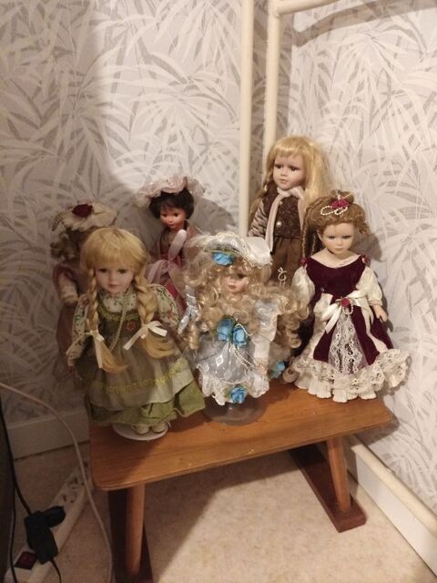 Poup�e de collection Besan�on (25)