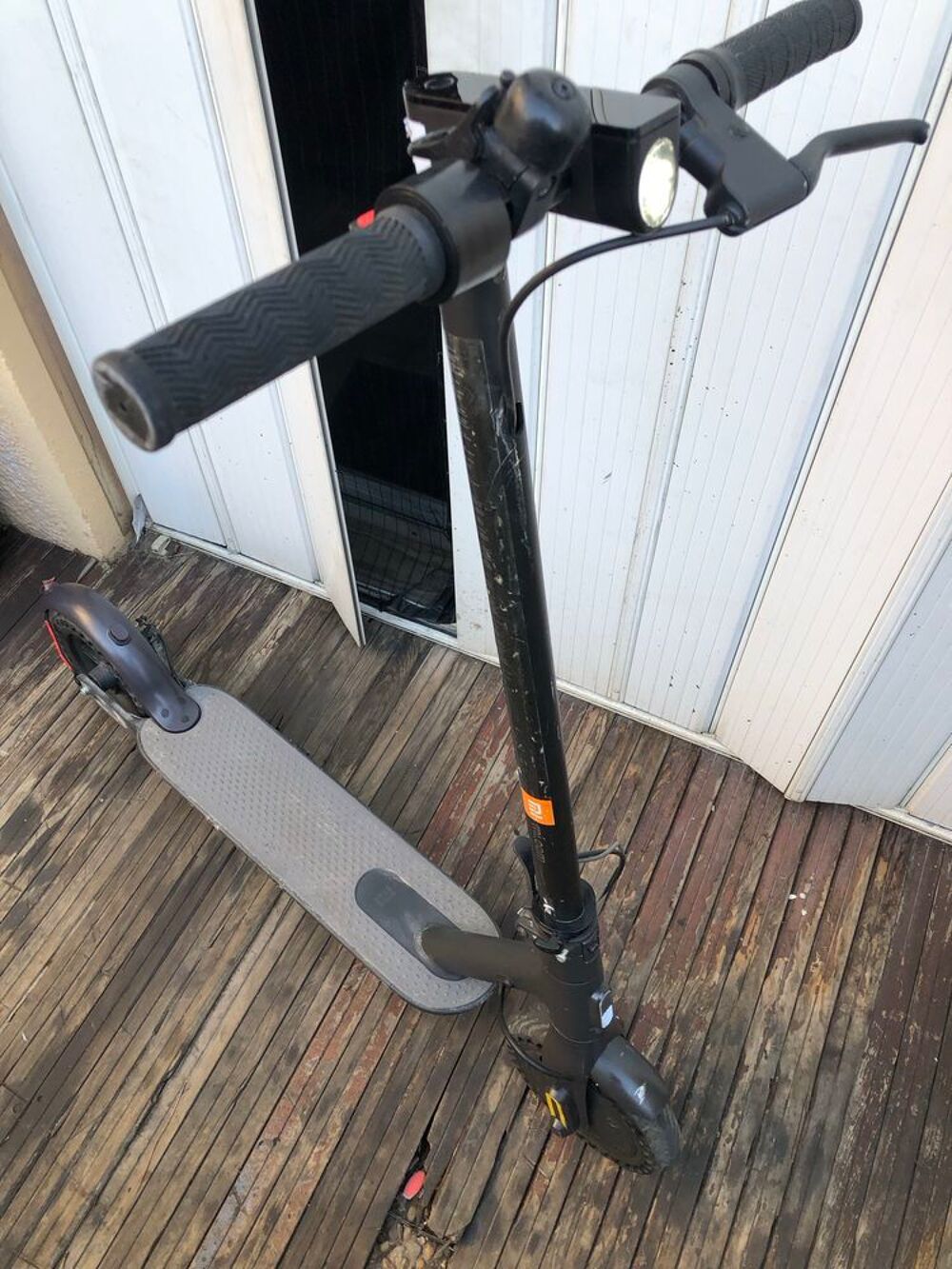 trottinette &eacute;lectrique Vélos