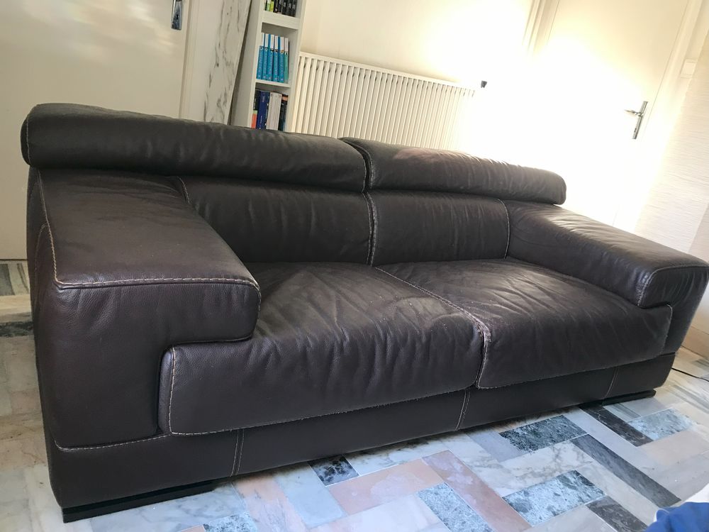 Canap&eacute; 2,5 places en cuir marron Meubles