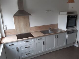  Appartement à louer 4 pièces 93 m²