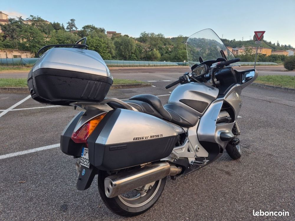 HONDA 2005 occasion 71200 Le Creusot