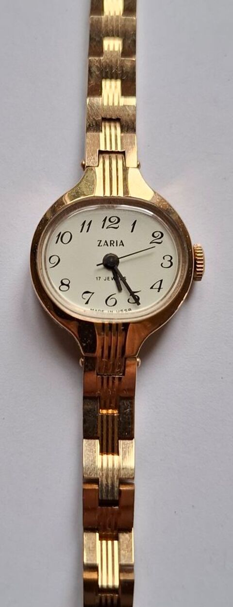 Montre femme plaque or 140 Paris 20 (75)