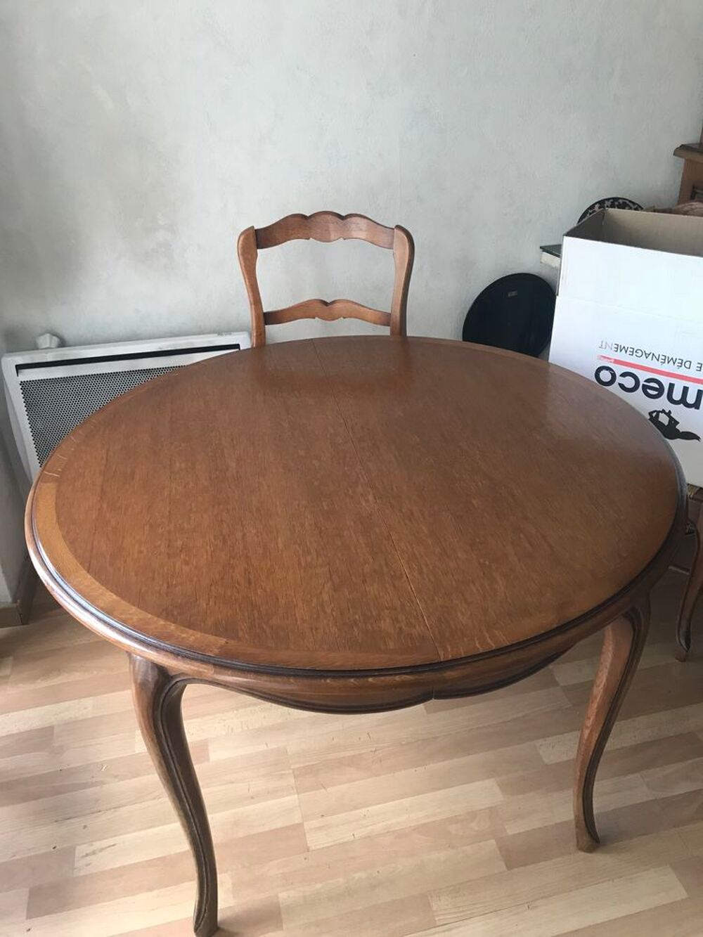 Table et 4 chaises en ch&ecirc;ne Meubles