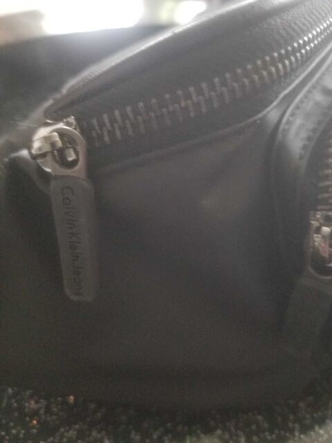 sac banane noir homme Calvin Klein crown 35 Auby (59)