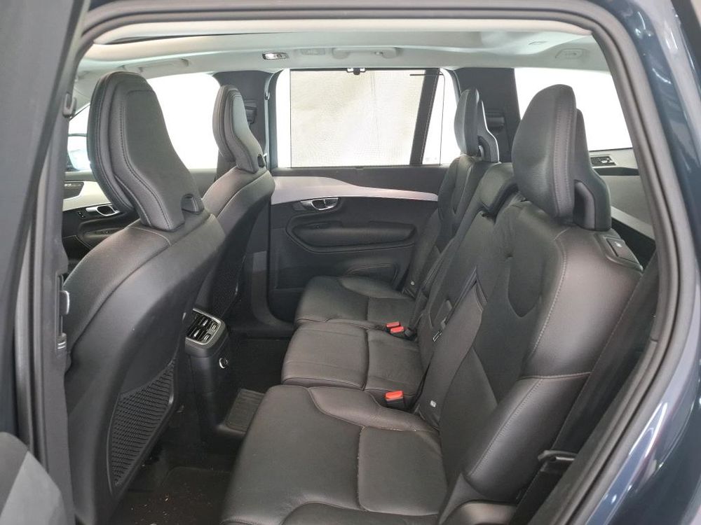 XC90 T8 Twin Engine 303+87 ch Geartronic 7pl Momentum 2019 occasion 75015 Paris