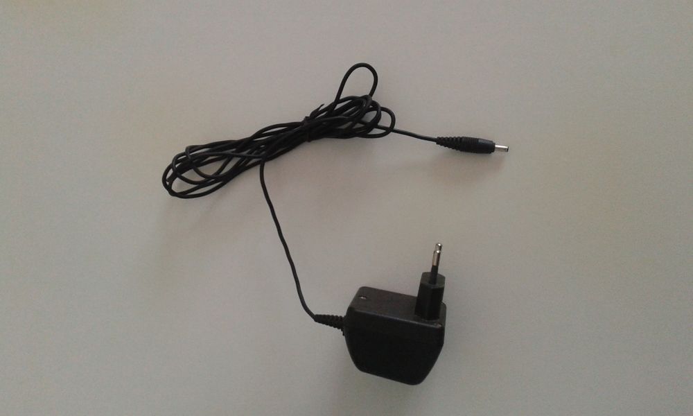Chargeur pour t&eacute;l&eacute;phone portable Nokia 3510 i Téléphones et tablettes