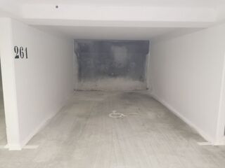  Parking / Garage � vendre 182 m�