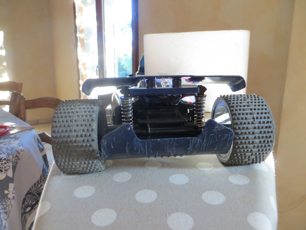 voiture t&eacute;l&eacute;guide Carrera Red Bull NX1 Buggy Jeux / jouets