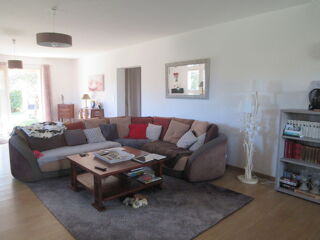  Villa à louer 6 pièces 210 m²