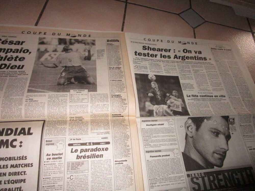 EQUIPE FOOTBALL FRANCE 1998 BUT EN OR"FRANCE PARAGUAY" 