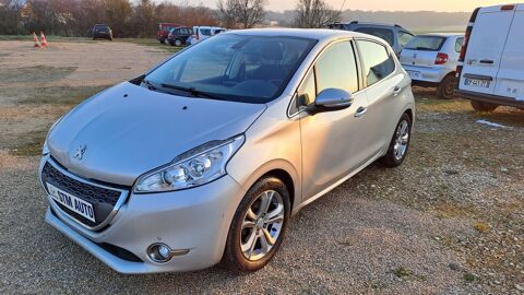 Peugeot 208 1.2 PureTech 82ch BVM5 Allure 2015 occasion Mont-sous-Vaudrey 39380