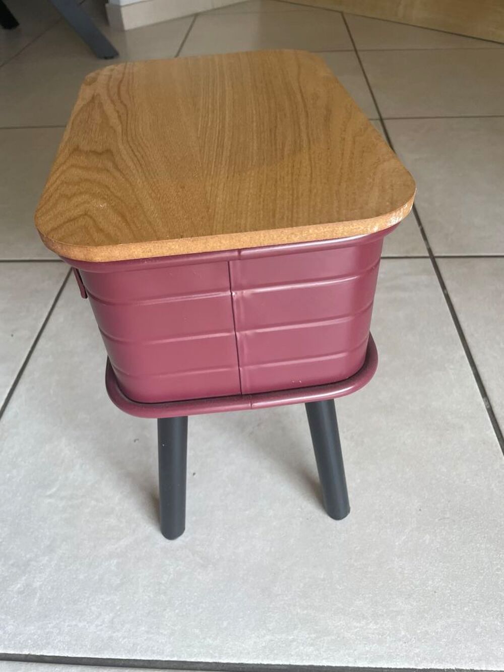 Petite table Meubles