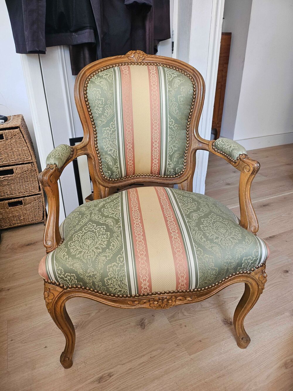 Canap&eacute; vintage et 2 fauteuils voltaire assortis Meubles