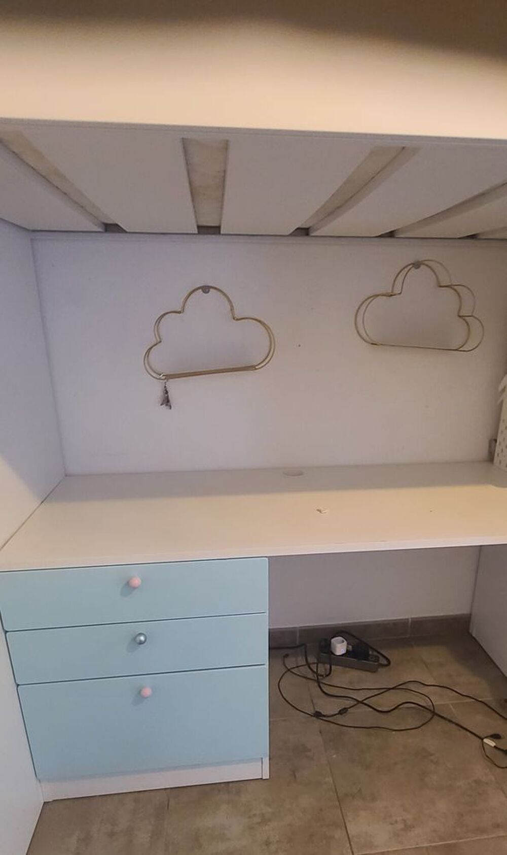 Lit mezzanine avec bureau et armoire Meubles