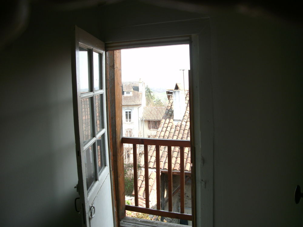 Vente Maison petite maisonnette en centre ville de Maurs 15600 Maurs