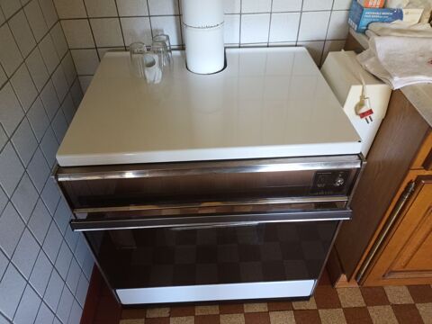 cuisinière fuel 300 Vic-le-Comte (63)