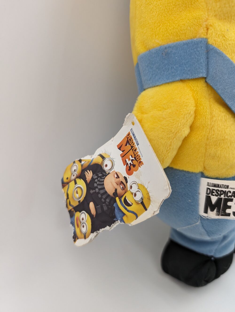 Peluche Minions avec &eacute;tiquette Jeux / jouets
