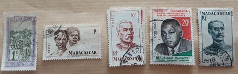 5 timbres à collection  MADAGASCAR 2 Pontoise (95)