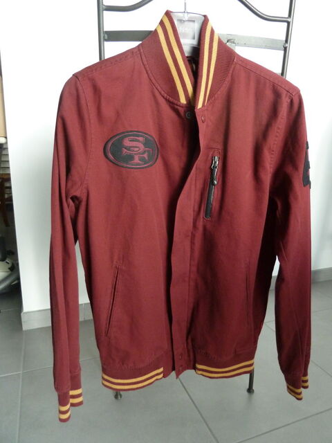 Blouson  Neuf   Vintage  Taille M    NIKE    30 Frossay (44)