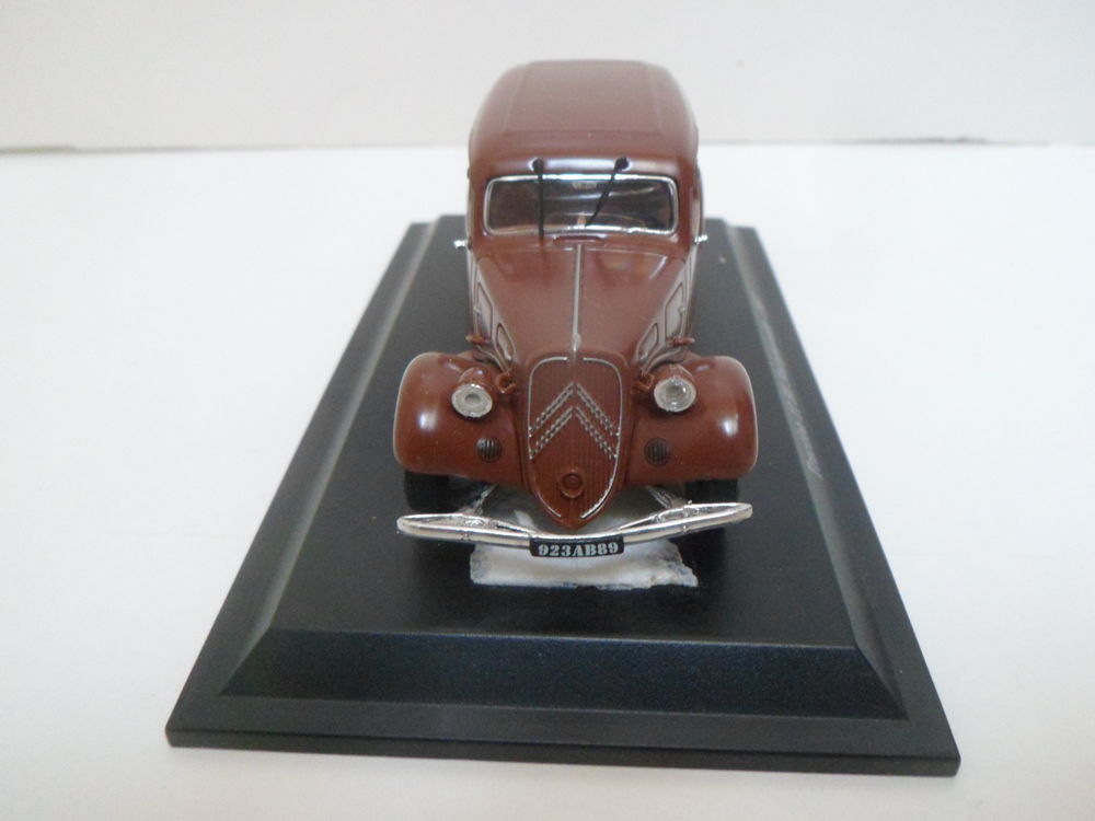 Citroen traction 11 bl fourgonnette 1937 - 1/43 voiture 