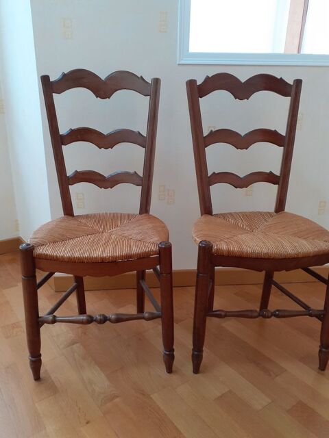 2 chaises 15 Thorign�-Fouillard (35)
