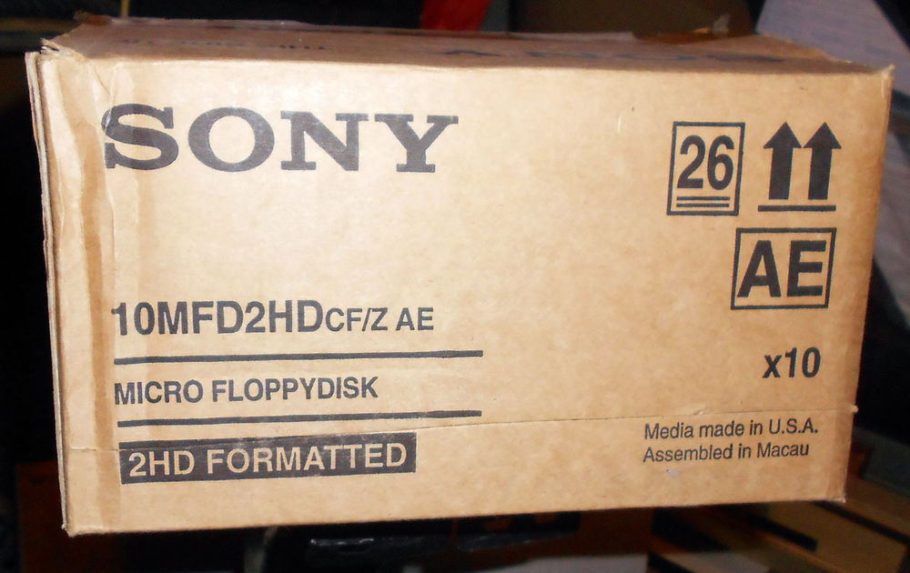 Boite de 10 disquettes 2HD SONY NEUVES EMBALLAGE ORIGINE Matériel informatique