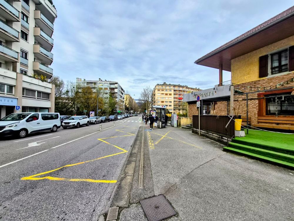 Location Autre LOCAL COMMERCIAL ANNECY Annecy