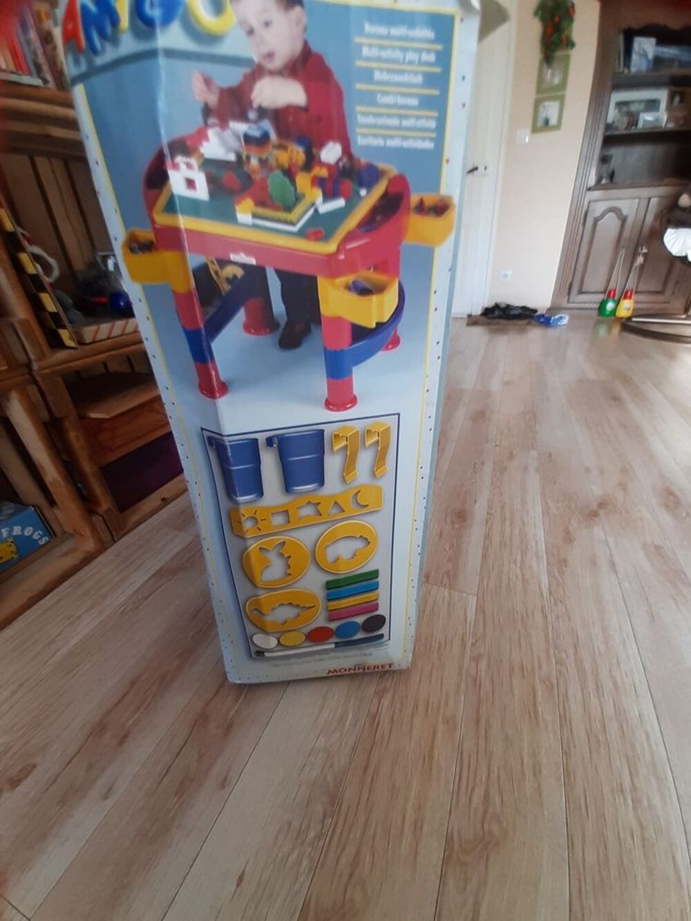 Bureau Multi-activit&eacute;s MONNERET multicolore + 3 ans. Mobilier enfants
