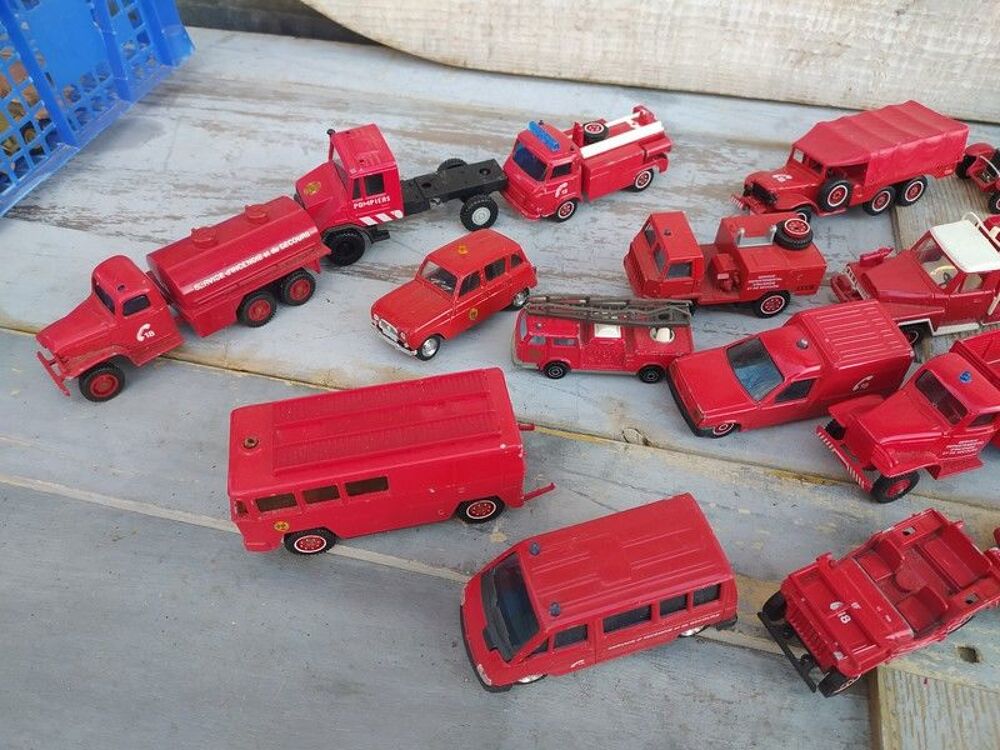 Lot V&eacute;hicules Pompiers Camion Voiture Solido Jeux / jouets