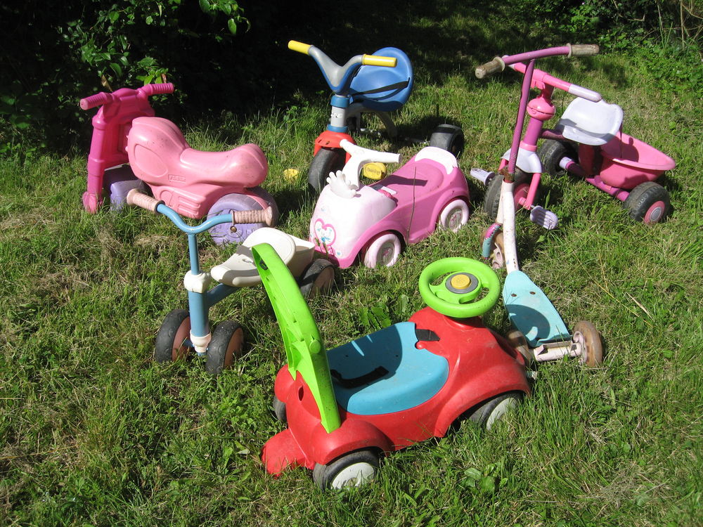 Lot de tricycles et quadricycles pour enfant Jeux / jouets