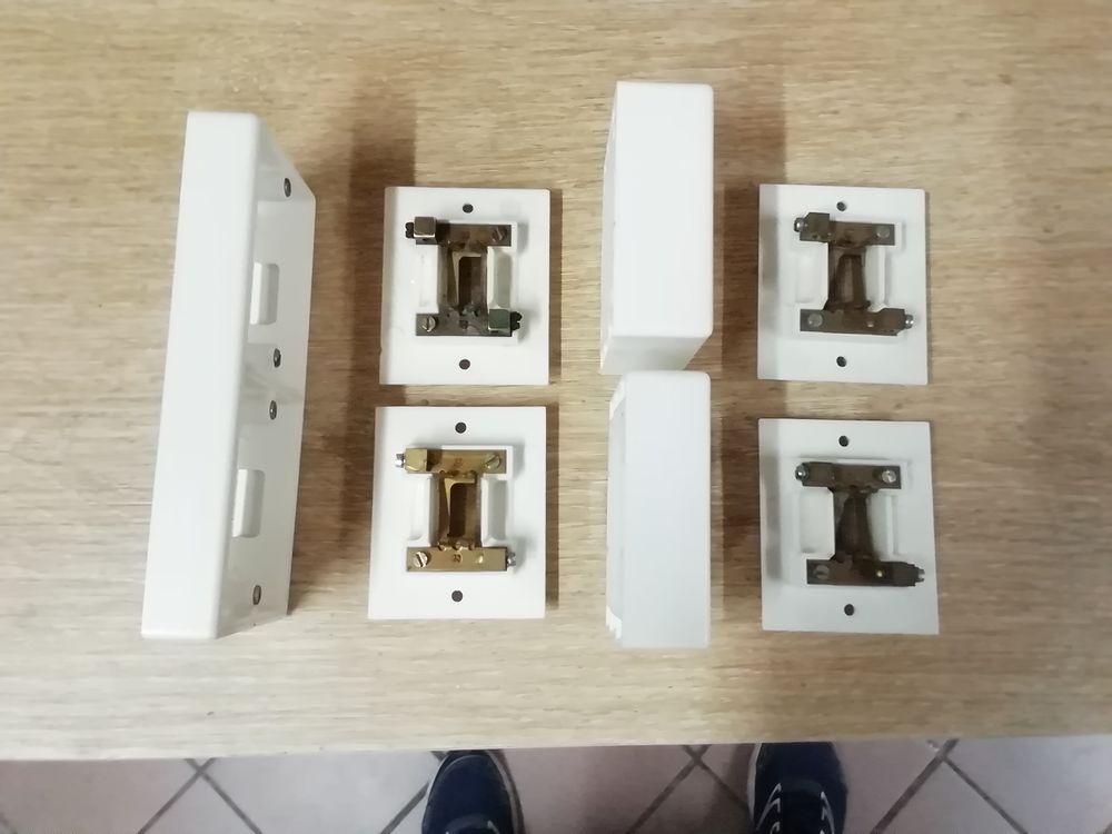 Poussoir Legrand Cristal lumineux Bricolage