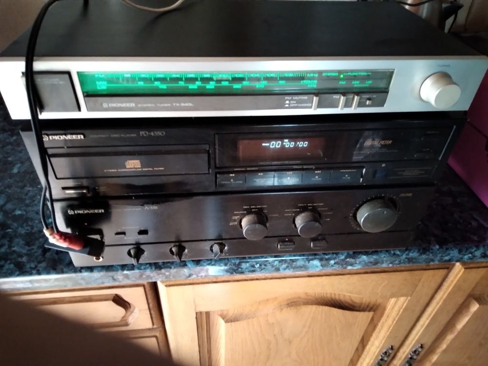 cha&icirc;ne hi fi Meubles