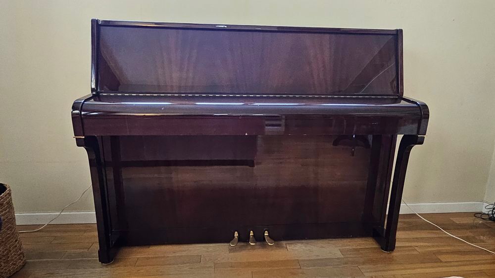 Piano Pleyel Marigny - Noyer fonc&eacute; brillant Instruments de musique