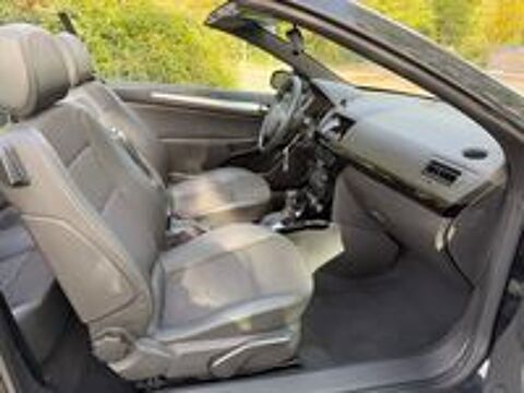 Astra Twintop 1.8 - 140 Twinport Cosmo A 2007 occasion 77450 Montry
