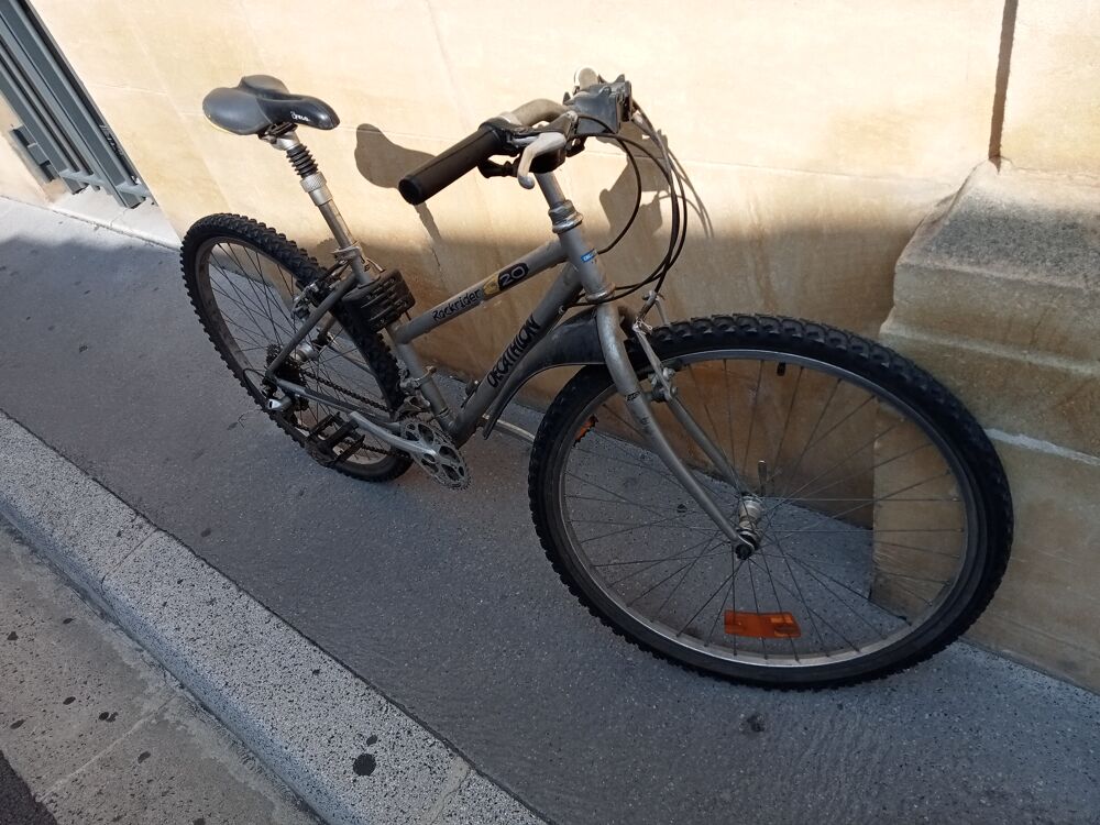 VELO VYTT DECATHLON Pr LE BENIN Vélos