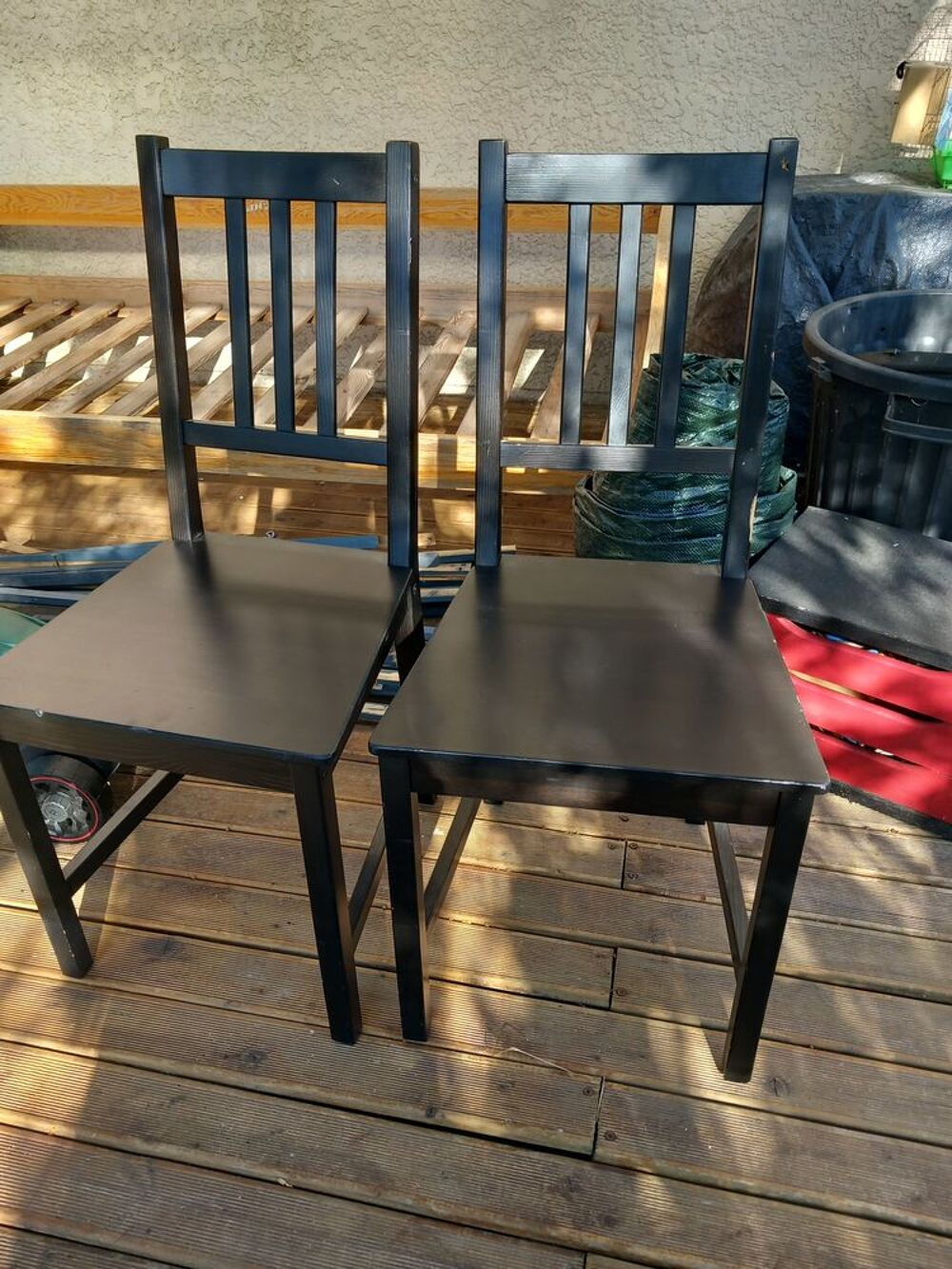 2 chaises en bois noir
&Eacute;tat satisfaisant, 5e l une
Meubles