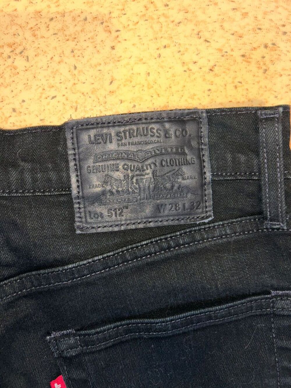Lot de 2 Jeans de marque Lewi Straus &amp; Co W28 L32 Lot 512 Vêtements