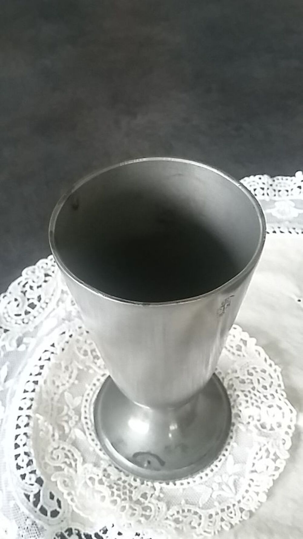 Vase en &eacute;tain Décoration