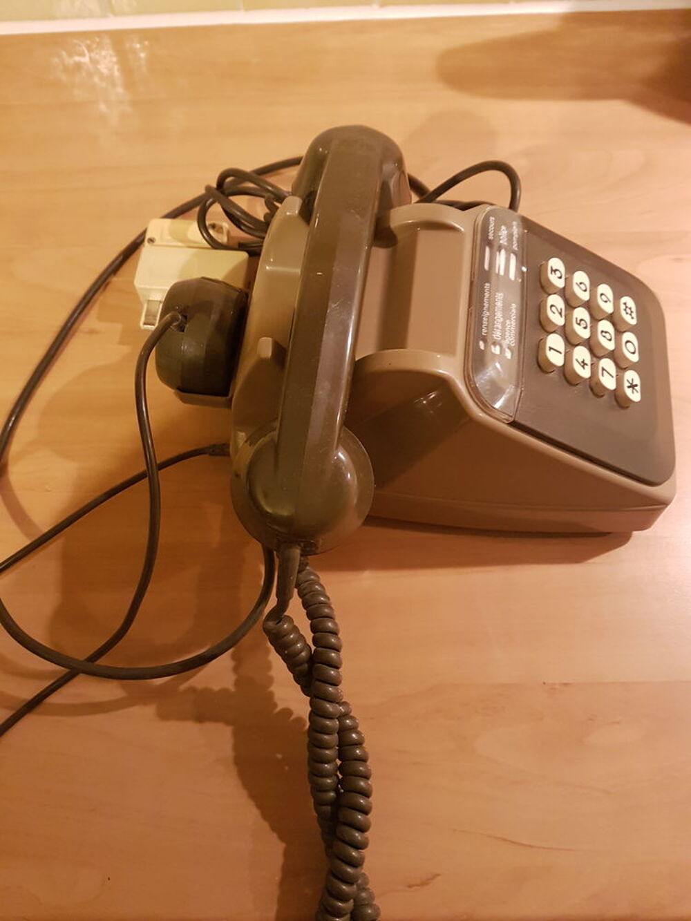 Ancien t&eacute;l&eacute;phone &agrave; touches Téléphones et tablettes
