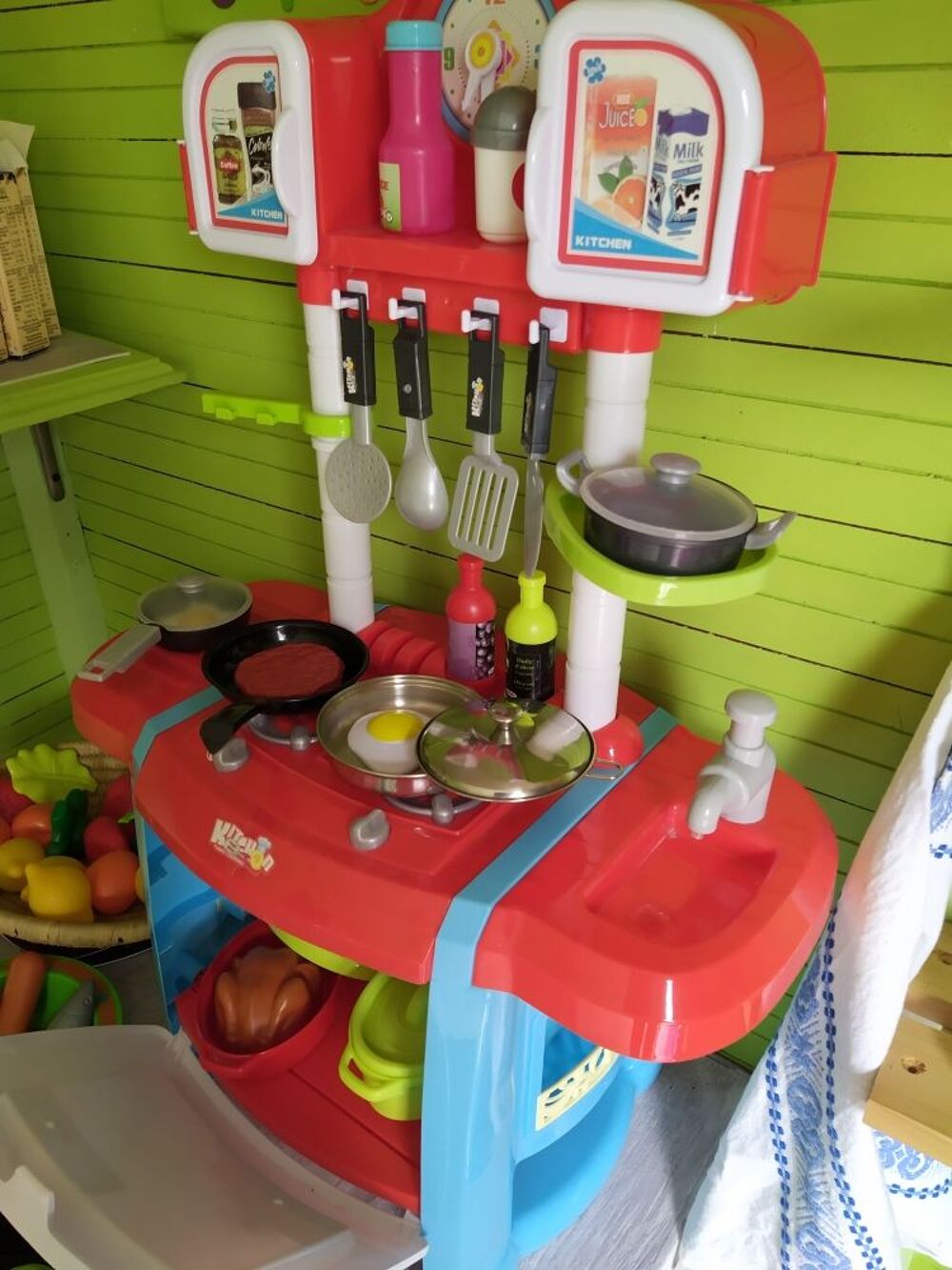 &eacute;lectrom&eacute;nagers, dinette et kichnette Jeux / jouets