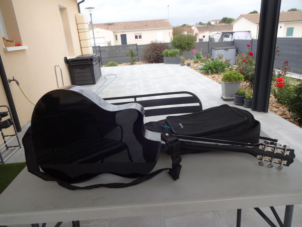 GUITARE AVE 3rd CLASSIQUE TEL / 0627473514 Instruments de musique
