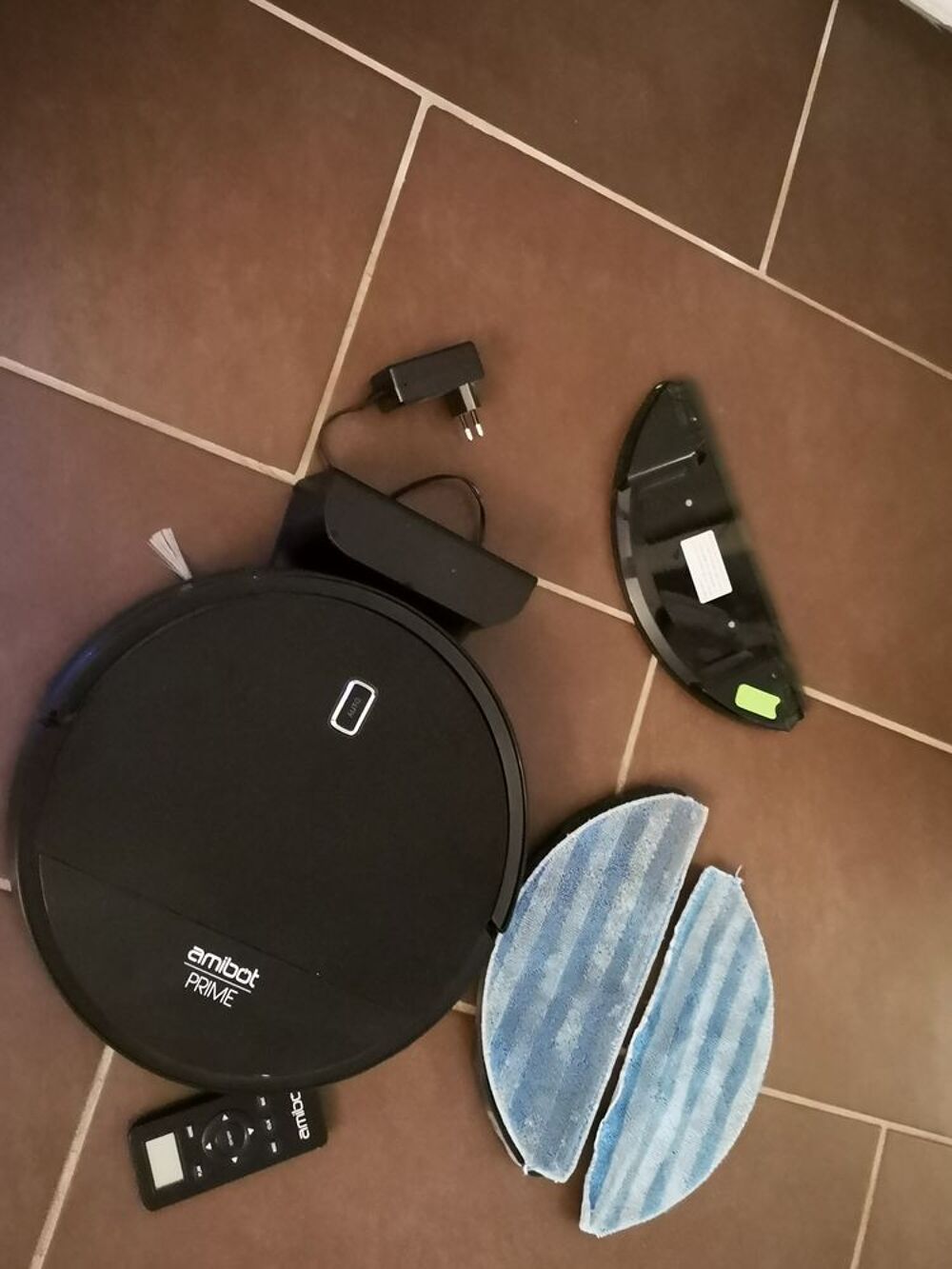 aspirateur robot amibot prime 2 h2o Electroménager