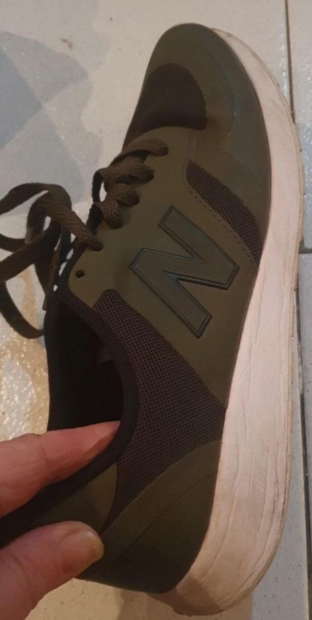 Baskets New balance kaki Chaussures