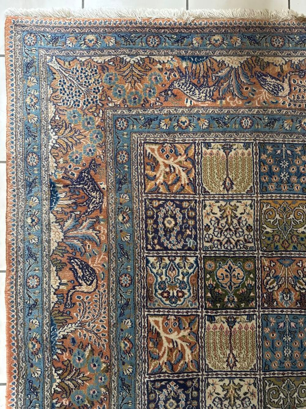 Tr&egrave;s beau tapis oriental Dcoration