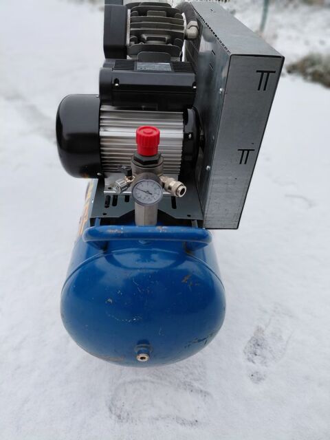 COMPRESSEUR A AIR  LACME 100 LITRE 450 Possesse (51)